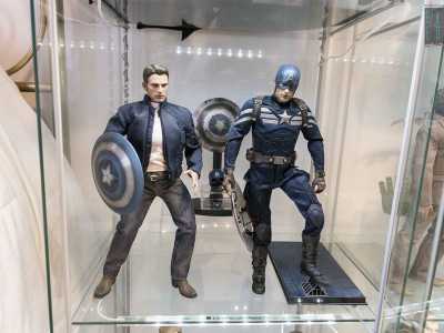 ... e Captain America abbinato a Steve Rogers